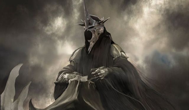 Güç Yüzükleri dizisinin son bölümünde Nazgûl hakkında ilginç bir teori ortaya atıldı!