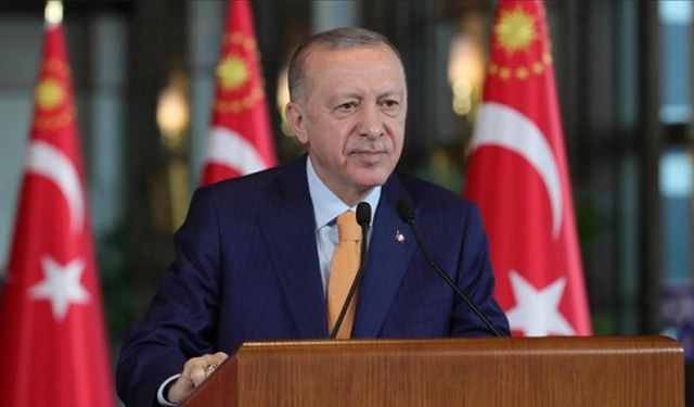 Cumhurbaşkanı Erdoğan: Kutsal dinimizi istismar eden çıkar gruplarına meydanı boş bırakmamalıyız