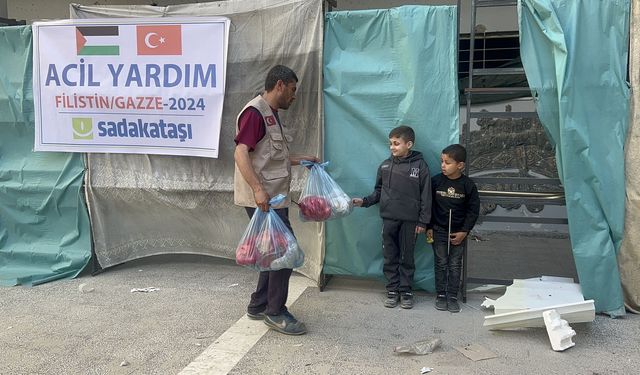 Sadakataşı 1 yılda 1,2 milyon Gazzeliye yardım ulaştırdı