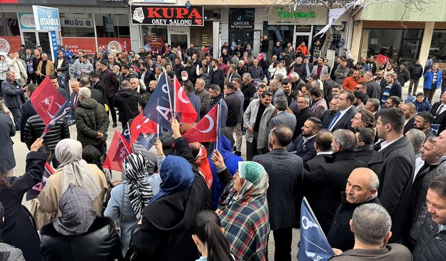 Anahtar Parti Genel Başkanı Ağıralioğlu, Aksaray'da partililerle buluştu