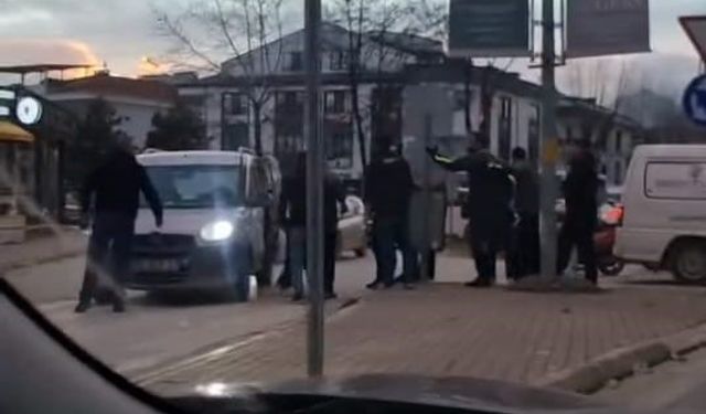 İnegöl’de trafik kavgası kameraya yansıdı