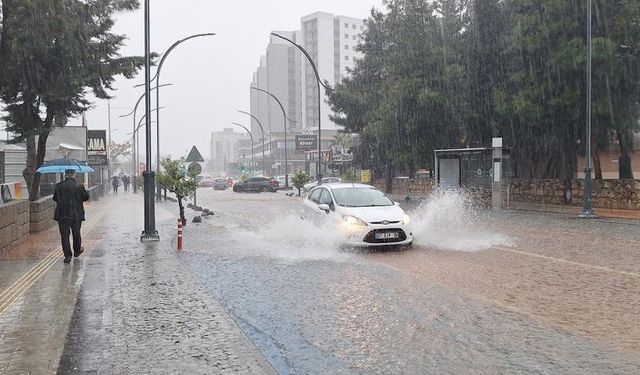 Antalya'da taşımalı eğitime 1 gün ara verildi