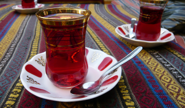 Yeşil Çayın Sağlık Üzerindeki Etkileri ve Türkiye’deki Tüketim Alışkanlıkları