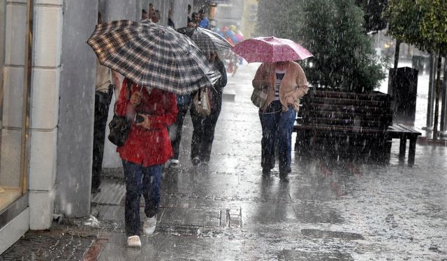 Hafta sonu hava nasıl olacak? İstanbul için yağış uyarısı