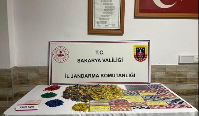 Kaçak kahvehanede kumar oynayan 66 kişiye suçüstü