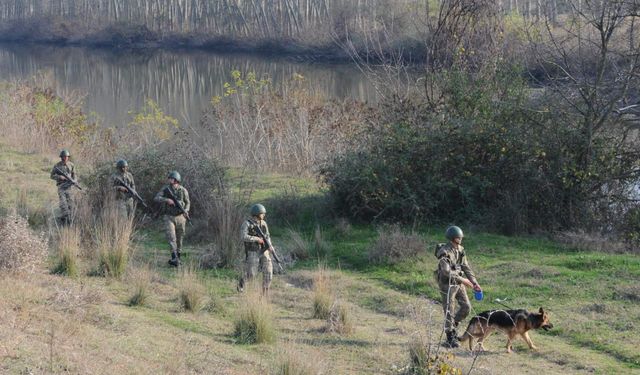 2 FETÖ şüphelisi Yunanistan'a kaçarken yakalandı