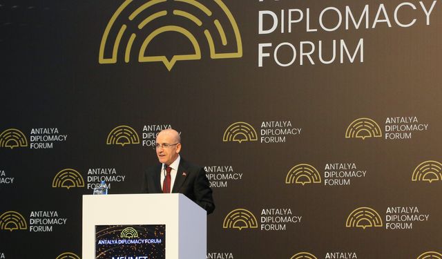Bakan Şimşek: "Enflasyon düşüyor, düşecek"
