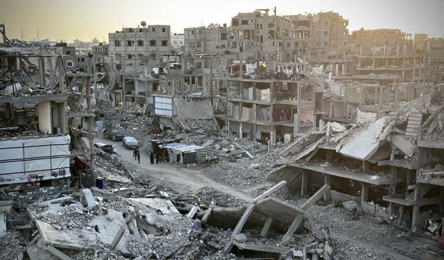 İsrail'in Gazze'ye saldırılarında can kaybı 50 bin 695'e çıktı
