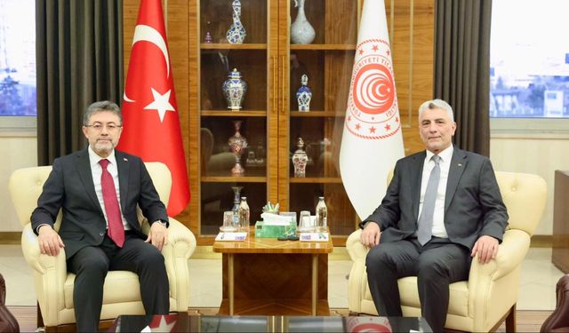 Bakan Bolat ve Bakan Yumaklı bir araya geldi