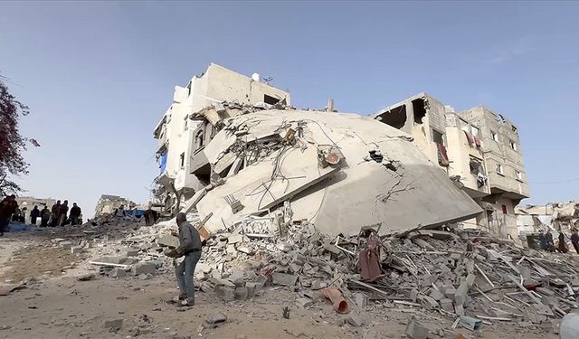 İsrail'in Gazze Şeridi'ne düzenlediği saldırılarda 13 Filistinli hayatını kaybetti