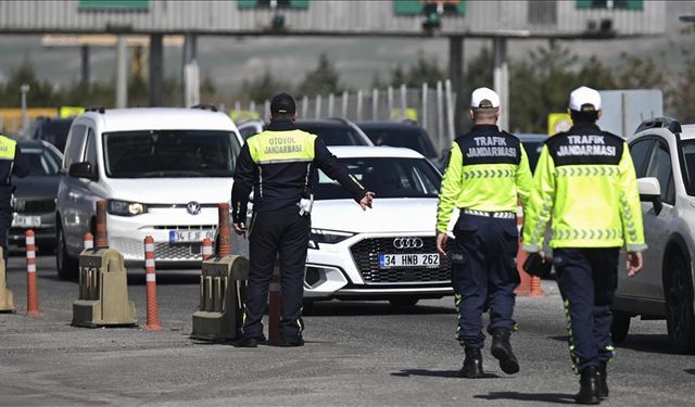 Jandarma Genel Komutanlığından "yorgun ve uykusuz şekilde trafiğe çıkmayın" uyarısı