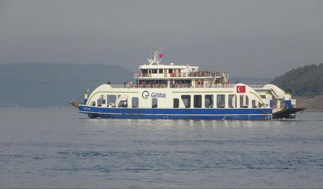 Marmara'da bazı feribot seferlerine hava engeli