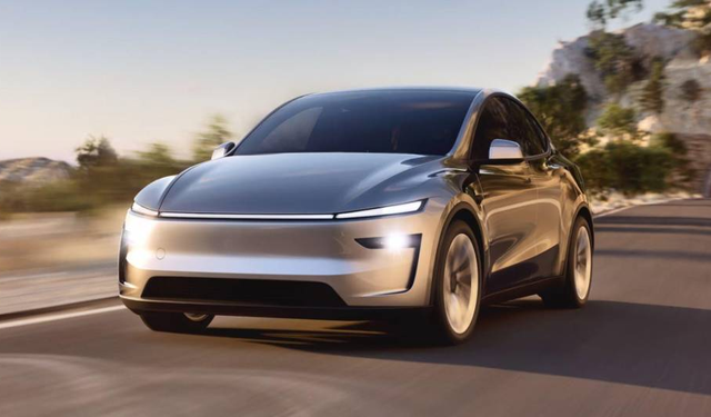 Yeni Tesla Model Y SR kapanın elinde kaldı! 6 dakikada stoklar tükendi...