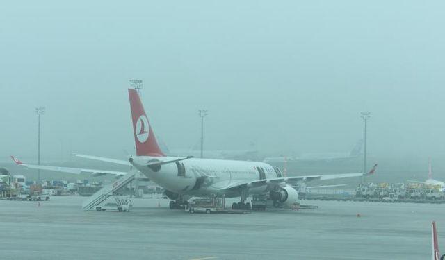 Karadeniz'de hava ulaşımına sis engeli