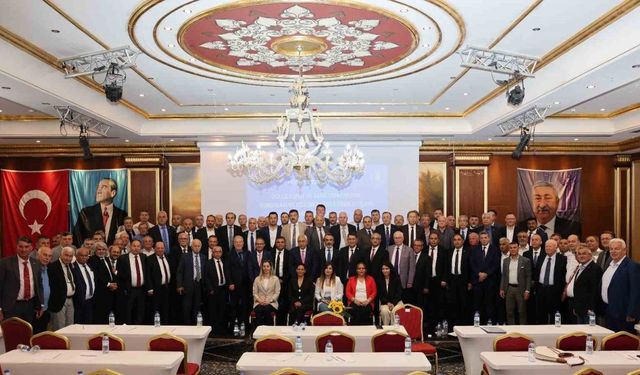 Esnafın sorunları İzmir’de masaya yatırıldı