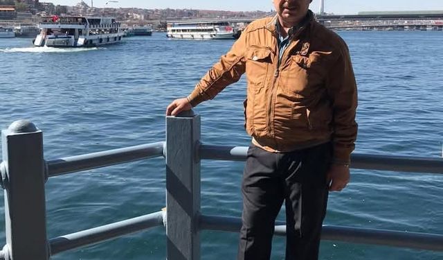 Yol kenarında yürürken otomobilin çarptığı adam hayatını kaybetti