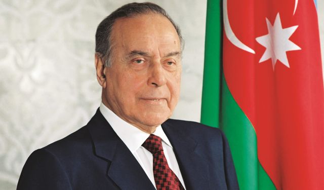 Bir Milletin Mimarından Bir Devletin Mimarına: Haydar Aliyev’in Ölümsüz Mirası