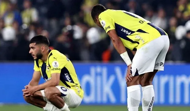 Fenerbahçe'ye derbi mağlubiyeti sonrası Samandıra'da tepki