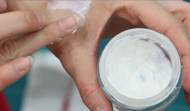 Güneş kremlerine dikkat! Mevsimi geldi, uzmanlar uyarıyor...