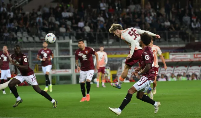 Roma deplasmanda Torino'yu devirdi