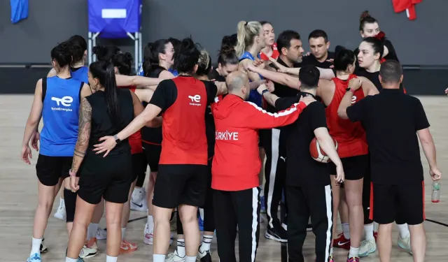 A Milli Kadın Basketbol Takımı, hazırlık maçında Fransa'ya yenildi