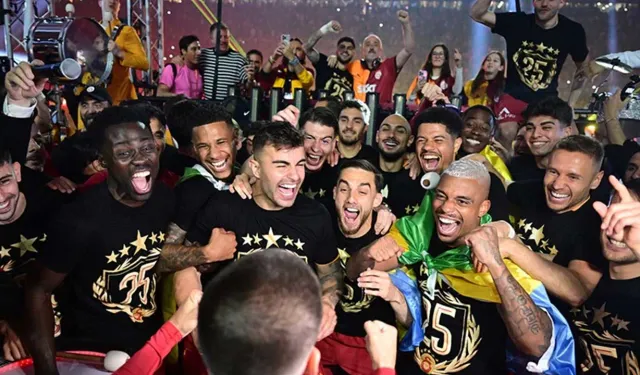 Galatasaray'dan Yenikapı'da 5 yıldızlı kutlama!