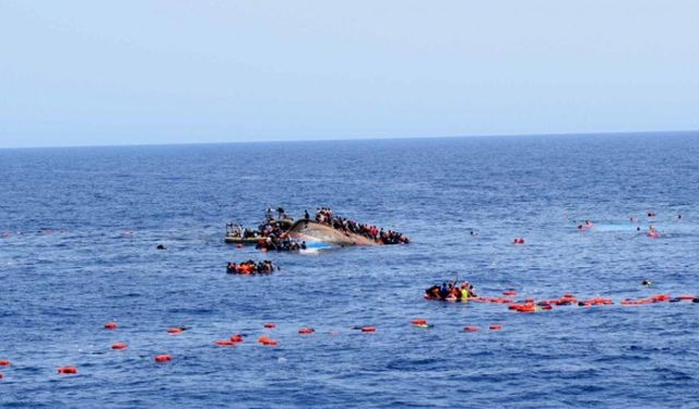 Nijerya'da tekne battı: 37 ölü