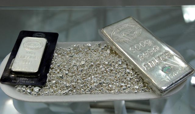 Gümüş fiyatları 13 yılın en yüksek seviyesini test etti