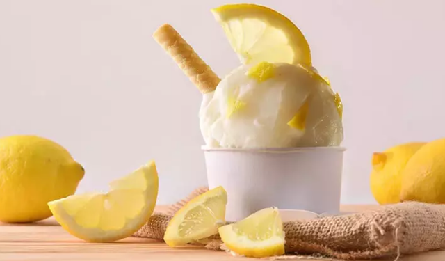 Evde limonlu dondurma yapımı! Serinliğin doğal hali
