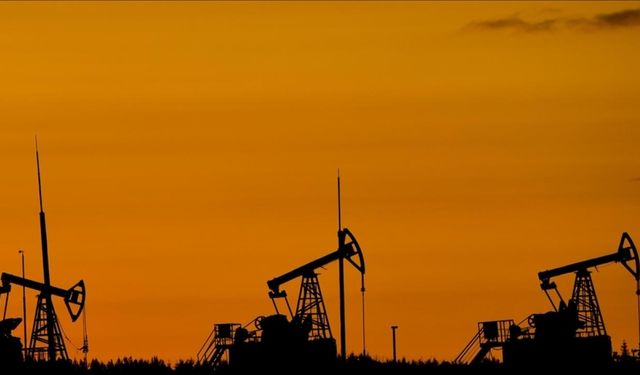 Brent petrolün varili 73,77 dolar 16 Haziran 2025