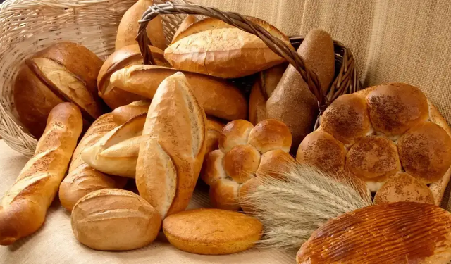 Rüya ekmek yemek ne demek? Rüyada sıcak ekmek yemek hangi anlamlara geliyor?