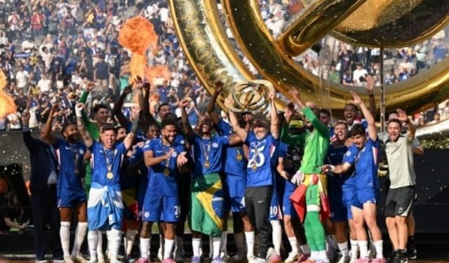 FIFA Chelsea'ye para saçtı!
