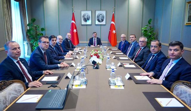 Cumhurbaşkanı Yardımcısı Yılmaz, MÜSİAD yönetimini kabul etti