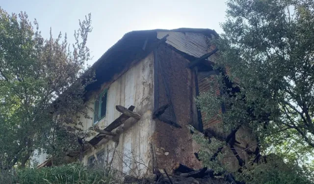 88 yaşındaki kadının evi yangında harabeye döndü