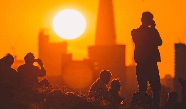 İklim değişikliği etkisiyle zayıflayan jet akımı Avrupa'yı sıcaktan kavurdu