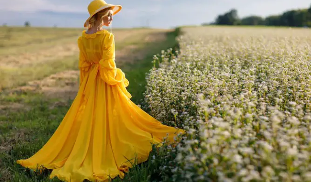 Rüyada elbise giymek ne demek? Rüyada elbise giymenin psikolojik anlamı...