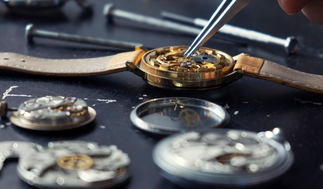 Rüyada saat tamir etmek ne demek? Rüyada saat tamir etmenin anlamları...