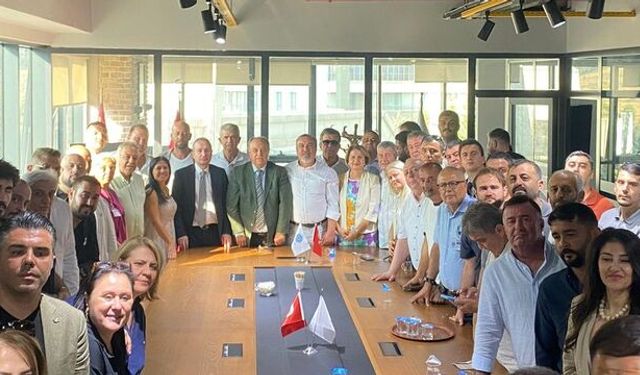 Siyaset camiasında gelişme: O parti kapatıldı...