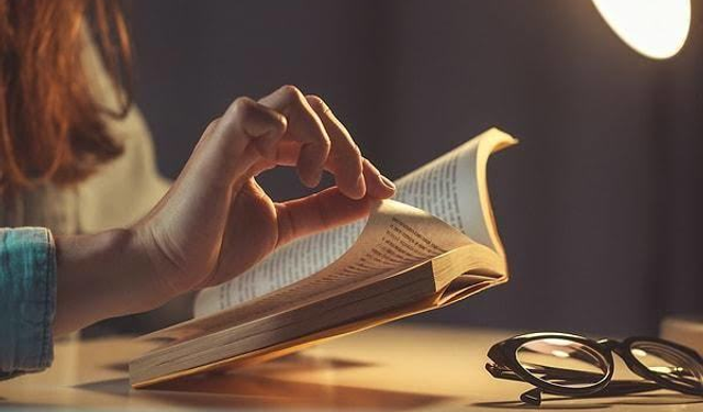 Rüyada kitap okumak ne demek? Rüyada kitap okumanın psikolojik anlamları...