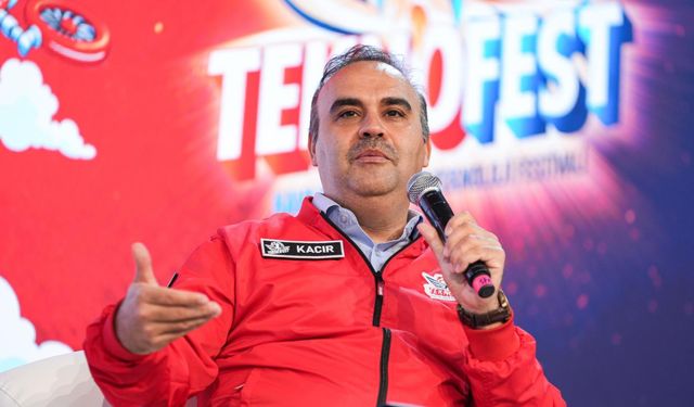 Bakan Kacıroğlu: Her TEKNOFEST'te umutlarımızı kat kat büyüten yeni rekorlar kırdık
