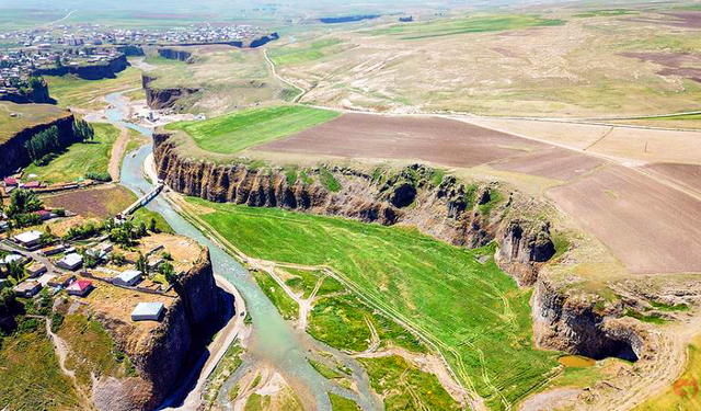 Doğayla iç içe bir yolculuk! Diyadin’de mutlaka görmeniz gereken yerler