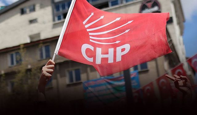 CHP'de kaos devam ediyor! 3 isim istifa etti