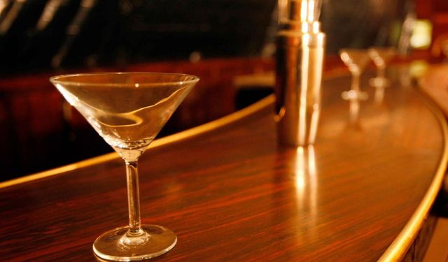 Araştırma: Tek bir içki bile bunama riskini artırıyor