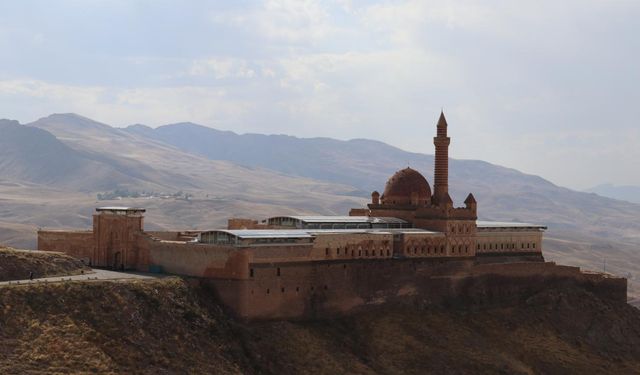 İshak Paşa Sarayı'nın UNESCO'nun asıl listesine girmesi için çalışma başlatıldı