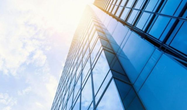 Yeni buluş tüm pencereleri güneş paneline çevirebilir