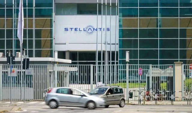 Stellantis, Peugeot ve DS fabrikasında üretime ara veriyor
