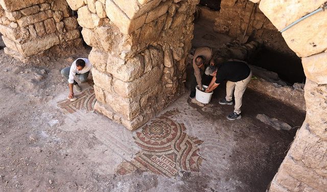 Midyat’ta 1500 yıllık mozaik keşfi