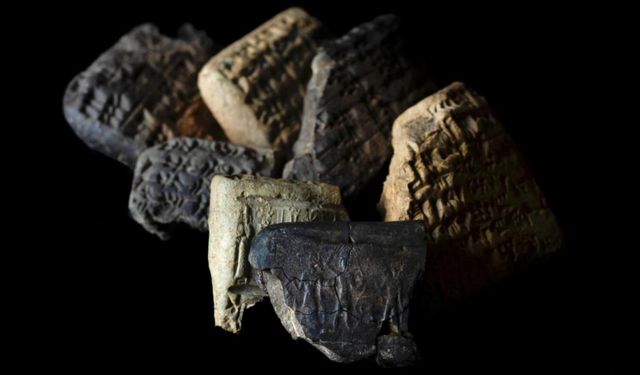 Bakan Ersoy duyurdu! Aççana Höyük'te milattan önce 1500'lere ait tabletler bulundu