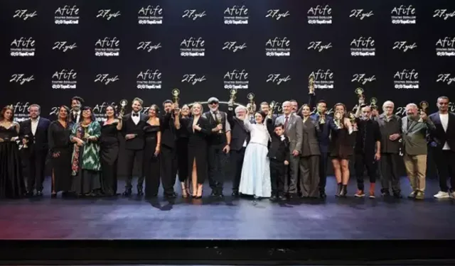 Devlet tiyatroları tarih yazdı