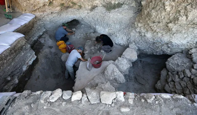 Bitlis'teki Delikli Mağara’da 8 bin yıllık yaşam izleri ortaya çıkarıldı